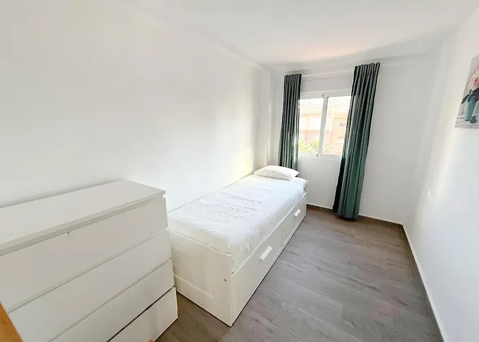 Апартаменты Cozy Close To The Center