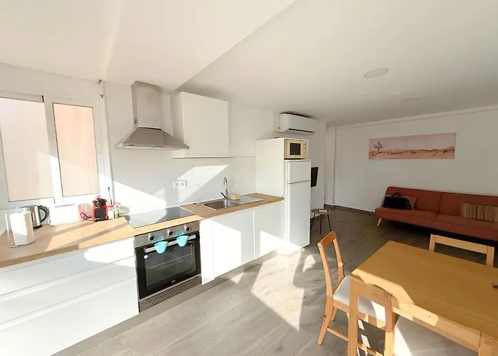 Cozy Close To The Center Apartament *